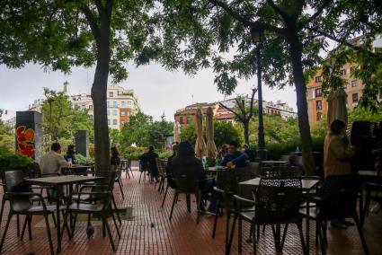 La plaza de Olavide mejorará sus zonas ajardinadas, sumará 6 fuentes de agua y favorecerá la peatonalidad con las obras