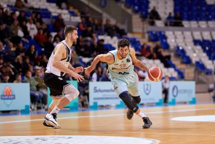 Miki Servera deja el Palmer Basket