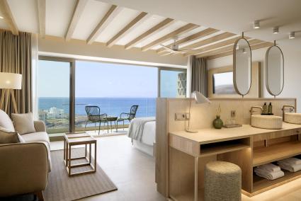 El hotel está, 100% electrificado y consume energía 100% renovable.