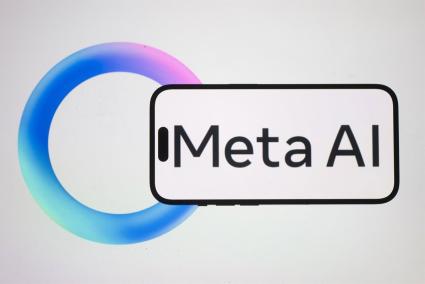 Meta AI en Facebook analiza las fotos de la galería del móvil para ofrecer sugerencias creativas para las stories