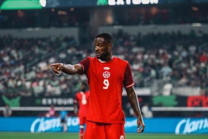 Cyle Larin: adiós a la Copa Oro y a una temporada para olvidar