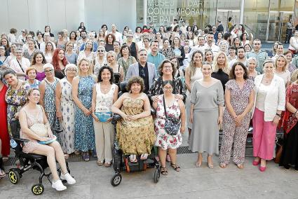 IB-Dona premia a 22 entidades sociales que promueven la igualdad de género