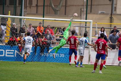 Un lance del partido ante el Teruel y el Atlético Baleares.