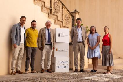 Pedro Vidal, Llorenç Perelló, José Marcial Rodríguez, Jaume Bauzà, Diana de la Cuadra y Raquel Aguilera, este miércoles en Ca n'