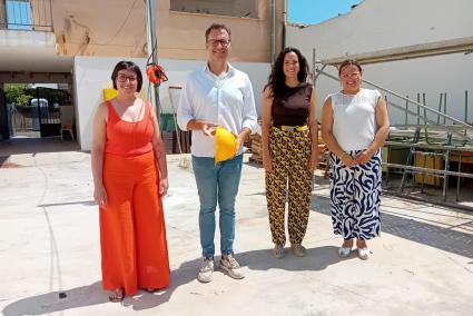 Carme Gomila, Miquel Oliver, Núria Hinojosa y Júlia Acosta ayer en s’Illot.