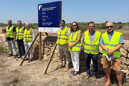 Los trabajos para adecuar los caminos públicos de esta ruta ya han empezado yestá previsto que estén finalizado en cuatro meses, lo que implicará que la East Mallorca GR 226 ya será accesible a los visitantes a partir de noviembre. En los responsables del Consell al iniciar los trabajos.