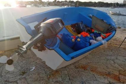 Rescatados 43 migrantes en dos pateras localizadas al sur de Cabrera