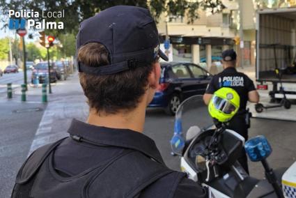 Detenido por enfrentarse a agentes de policía tras ser interceptado cometiendo infracciones con un patinete
