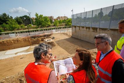 Zaragoza.-El canal perimetral que protegerá Parque Venecia delBarranco de la Muerte estará listo a final de este mes