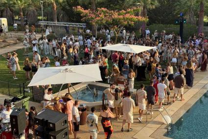 Esencia Coachella en el Country Club