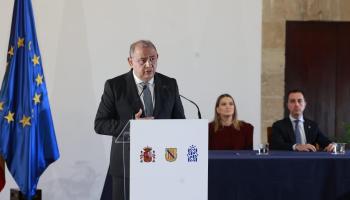 El delegado del Gobierno, Alfonso Rodríguez, en el acto en la Almudaina por el 47º aniversario de la Constitución.