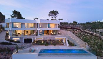 El auge de compras por parte de empresas coincide con el récord balear en impuesto de lujo para mansiones