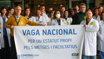 Médicos en huelga esta mañana en Son Espases.