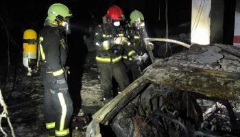 Un vecino cuenta que escribieron la palabra «puta» en el coche incendiado en sa Coma