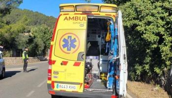 Muere un ciclista tras desplomarse cuando circulaba por la carretera de s&acute;Aranjassa