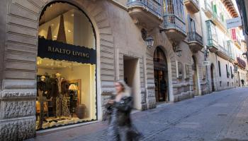 Fachada del edificio que alberga Rialto Living