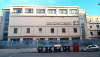 Fachada del IES Josep Maria Llompart de Palma.