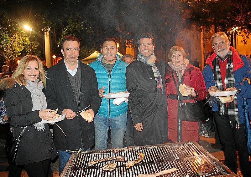 Animada y fría Revetla de Sant Sebastià