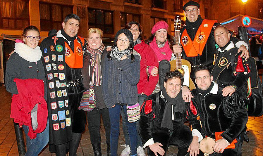 Animada y fría Revetla de Sant Sebastià