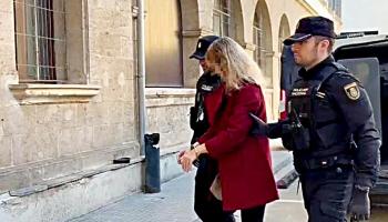 La v&iacute;ctima del intento de asesinato a manos de su mujer: &laquo;Llen&oacute; dos copas de vino y me dijo 'bebe de la m&iacute;a, que tiene m&aacute;s'&raquo;