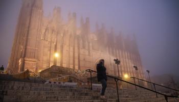 Apuntalada la escalera de la Seu