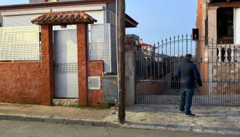 «La mujer estaba delicada de salud y apenas salía de la casa»: propietaria y vecinos recuerdan a los fallecidos