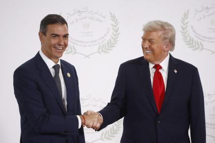 EGIPTO. CONFLICTOS ARMADOS. PAZ EN ORIENTE MEDIO LA FIRMA HISTORICA. Donald Trump y el resto de mediadores firman el plan de paz