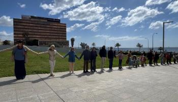 Una cadena humana contra el &laquo;macrop&aacute;rking&raquo; que Cort quiere hacer junto al edificio de Gesa
