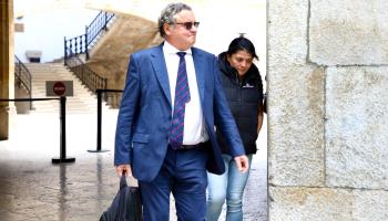 Los investigadores sit&uacute;an en Montu&iuml;ri horas antes de huir a la condenada por matar a su beb&eacute;