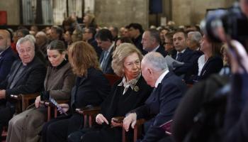 La reina emérita acude al Concierto de Pascua de Projecte Home