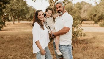 La lucha diaria de los padres de Martina: &laquo;No hay cura, pero nuestra hija sigue aqu&iacute; y nos regala vida cada d&iacute;a&raquo;