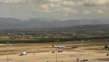 Un vuelo de Madrid declara emergencia en Palma por posible incendio a bordo