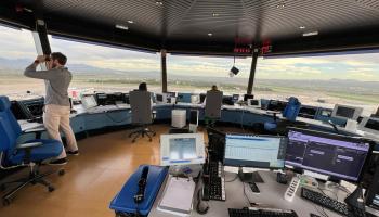 Los controladores del aeropuerto de Son Sant Joan de Palma.