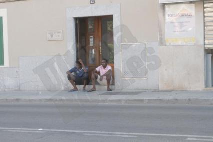 16 refugiados del 'Aquarius', instalados en un centro de acogida en Palma