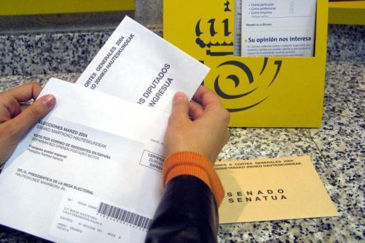 Elecciones: ¿cuándo pedir el voto por correo para el 26 de 