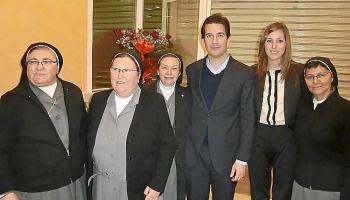 Presentación del libro sobre la vida de Sebastián Gili en el colegio Santa Mónica