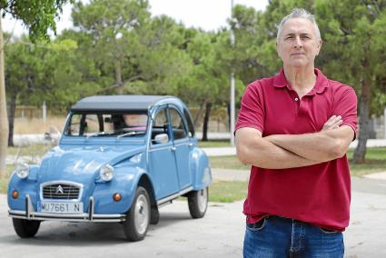 José Luis con su Citroën del año 82