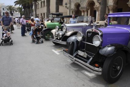 MENORCA. AUTOMOVILES. COCHES ANTIGUOS DEL ANTIC CAR CLUB DE CATALUNYA.