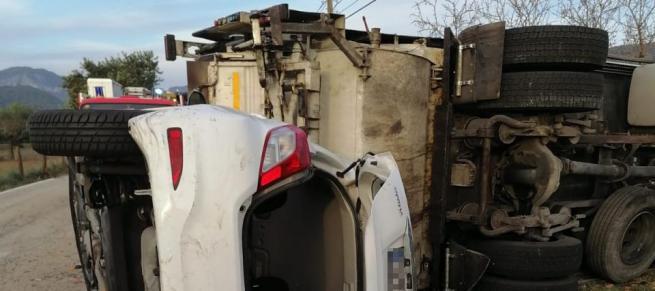 Muere un camionero en un accidente en s'Esgleieta