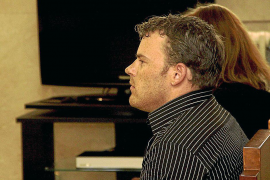 EL ACUSADO DE ARRANCARLE LA NARIZ DE UN MORDISCO A UN HOMBRE EN MAGALUF