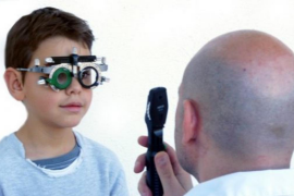 Atento a las cuatro señales que pueden indicarte que tu hijo no ve bien