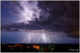 Lluvia de truenos sobre Mallorca: impresionante fotografía de la tormenta