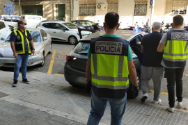 La Policía Nacional ha detenido en Mallorca a 40 hombres como presuntos autores de un delito de falsedad documental