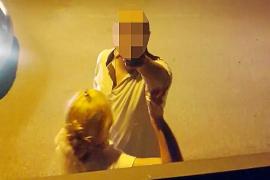 El constructor fue grabado amenazando a la víctima