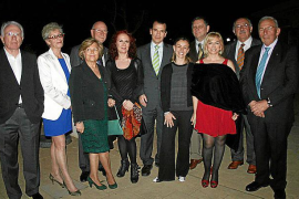 Homenaje a Pedro Pourtau y su esposa