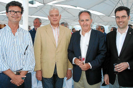 Entrega de premios del XXXV Trofeo de las fuerzas armadas en el club náutico de Palma