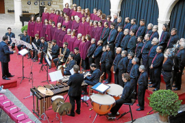 'Cantaires' de la Capella Mallorquina, que dirige J. M. Moreno.