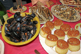 INCA - CELEBRACION DE LA CENA DE NOCHEBUENA EN LA PART FORANA.