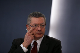 El ministro de Justicia, Alberto Ruiz-Gallardón, durante la rueda de prensa