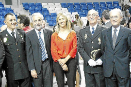 palmadia de la policia en son moixfotos:eugenia planas